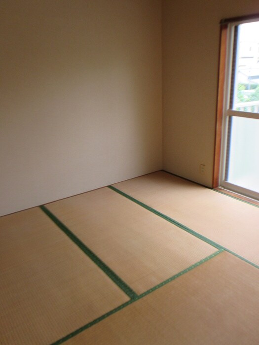 物件内観写真11　(居室)