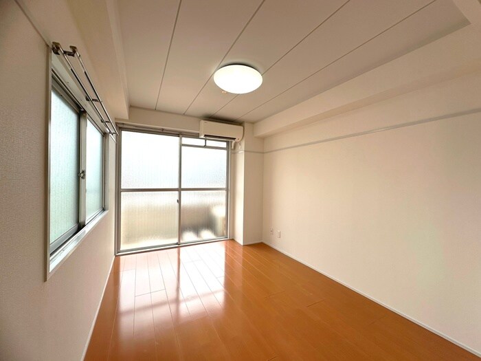 物件内観写真10　(居室)