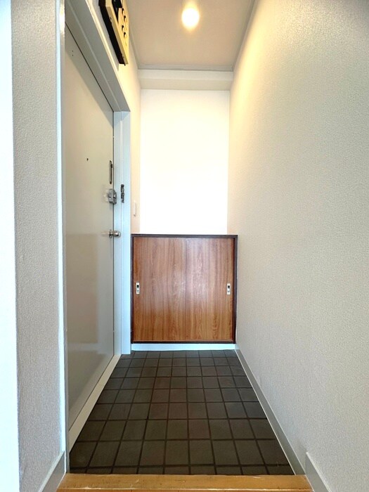 物件内観写真17　(玄関)