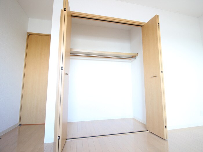 物件内観写真12　(収納)