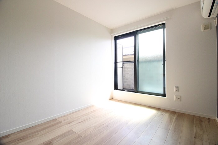 物件内観写真14　(居室)