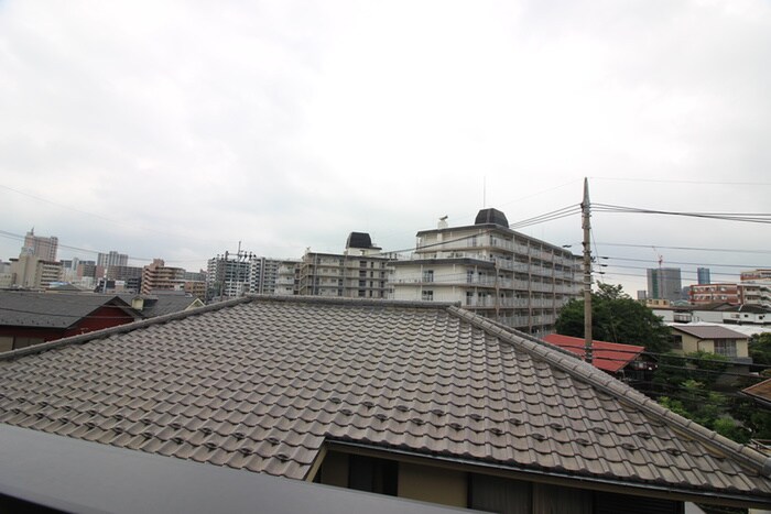 物件内観写真16　(室内からの展望)