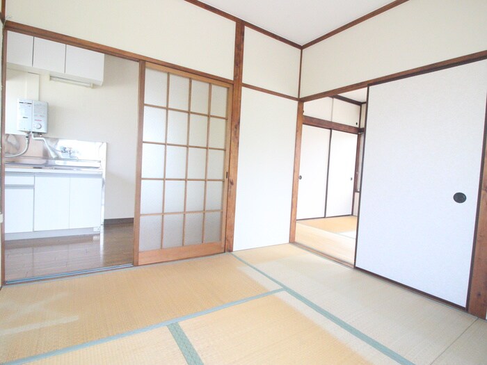 物件内観写真9　(居室)