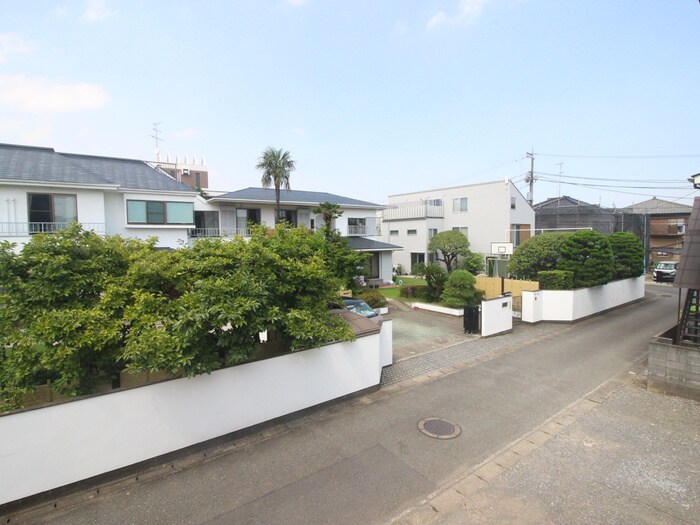 物件内観写真18　(室内からの展望)