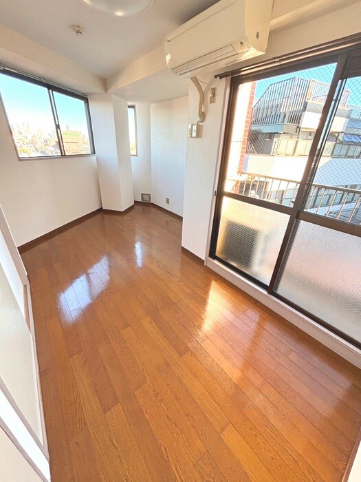 物件内観写真6　(居室)