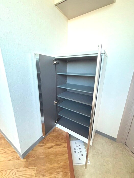 物件内観写真14　(靴箱)