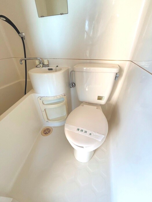 物件内観写真16　(トイレ)