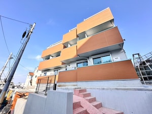 ﾖｺﾊﾏﾍﾞｲｼﾞｰﾆｱｽﾏｴｽﾄﾛ外観写真