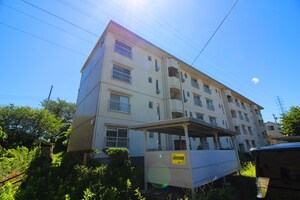 ポプラヶ丘コープ１４号棟外観写真
