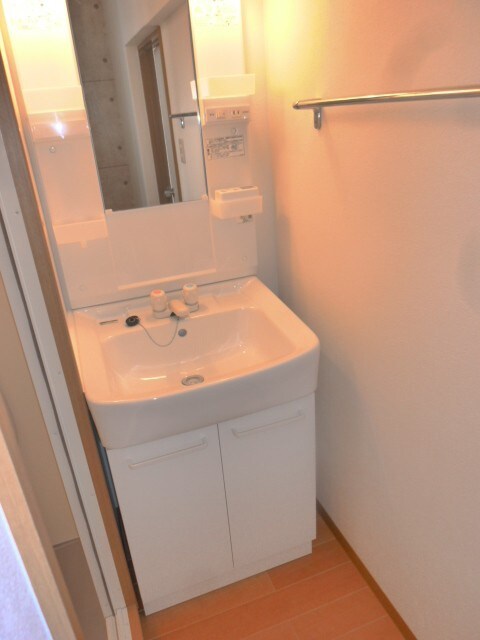 物件内観写真15　(洗面)