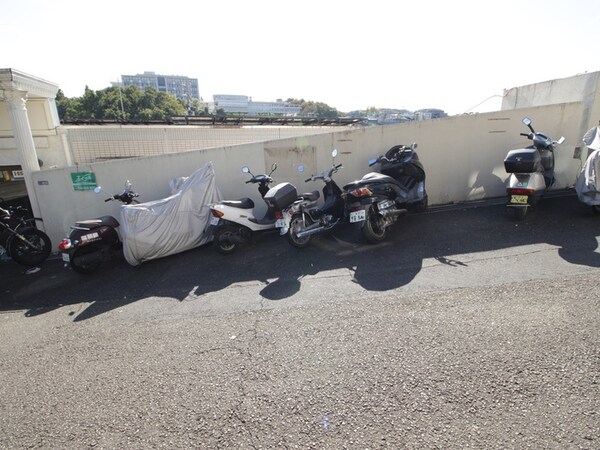 バイク置き場
