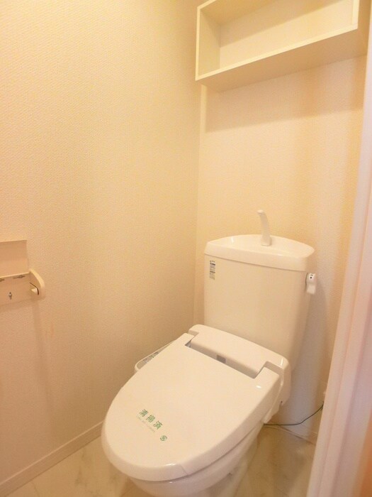 物件内観写真14　(トイレ)