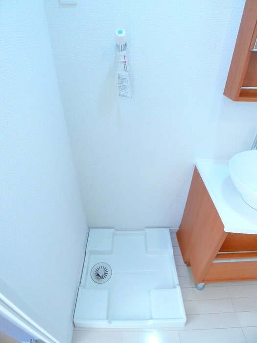 物件内観写真15　(洗濯機置場)