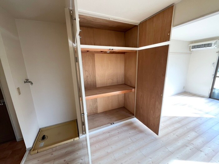 物件内観写真11　(収納)