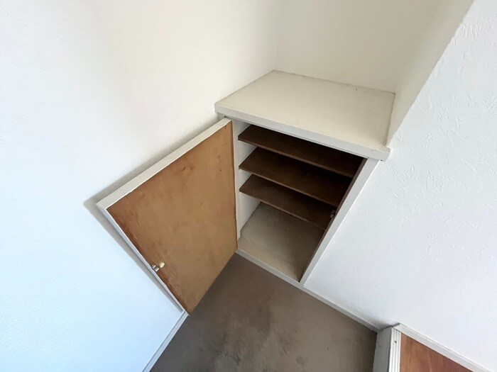 物件内観写真12　(靴箱)