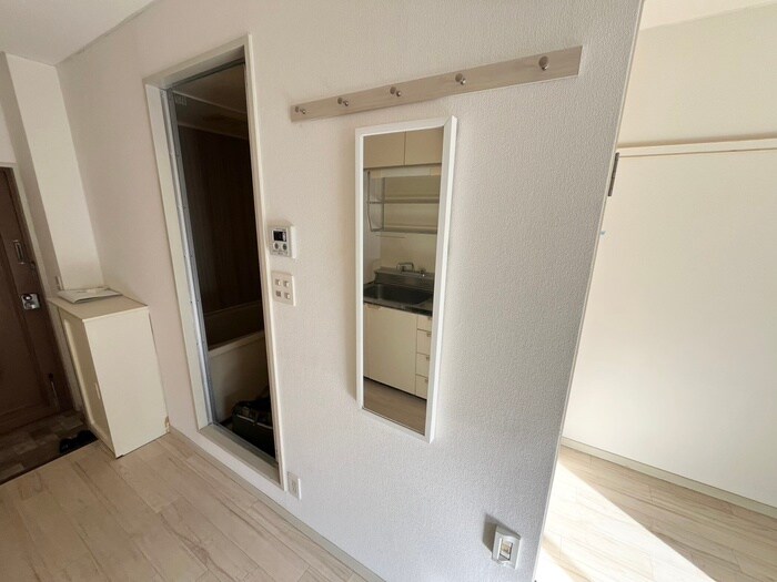 物件内観写真14　(廊下)