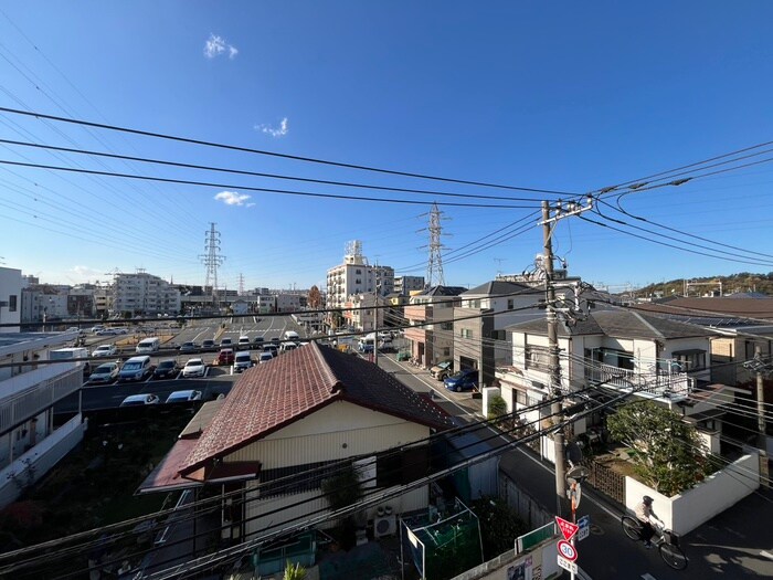 物件内観写真16　(室内からの展望)