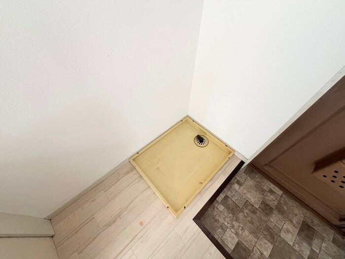 物件内観写真20　(洗濯機置場)