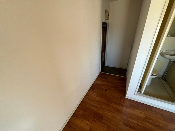 物件内観写真22　(廊下)