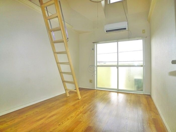 物件内観写真6　(居室)