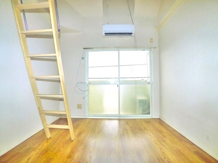 物件内観写真8　(居室)