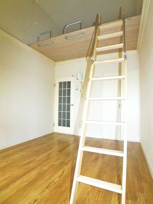 物件内観写真9　(居室)