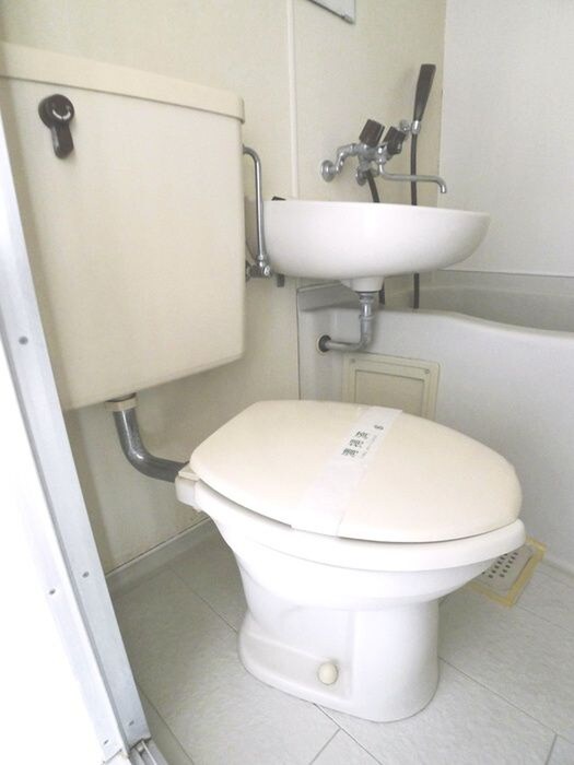 物件内観写真14　(トイレ)