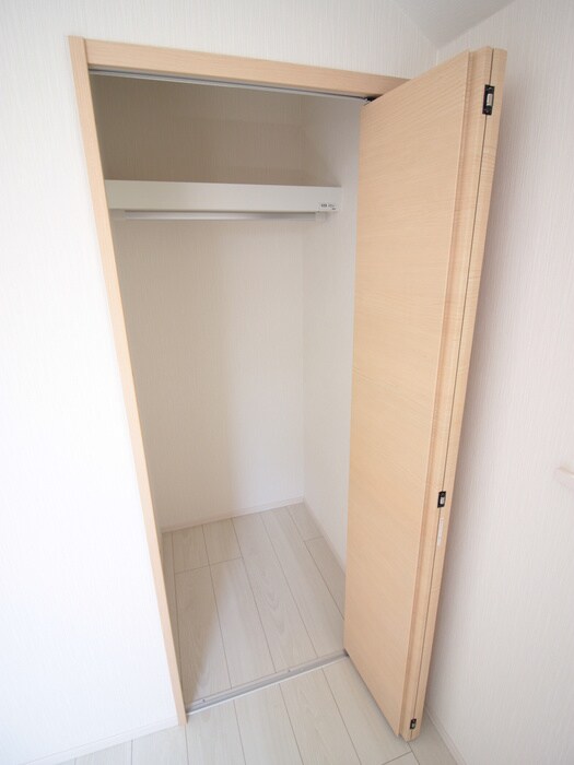 物件内観写真11　(収納)