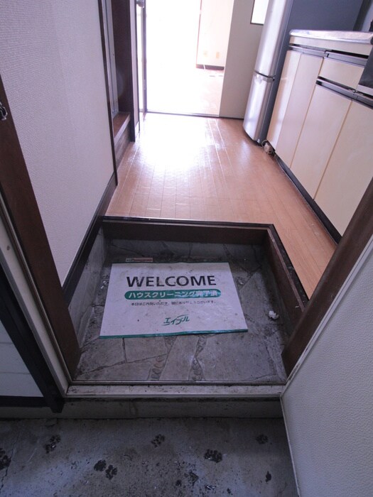 物件内観写真15　(玄関)