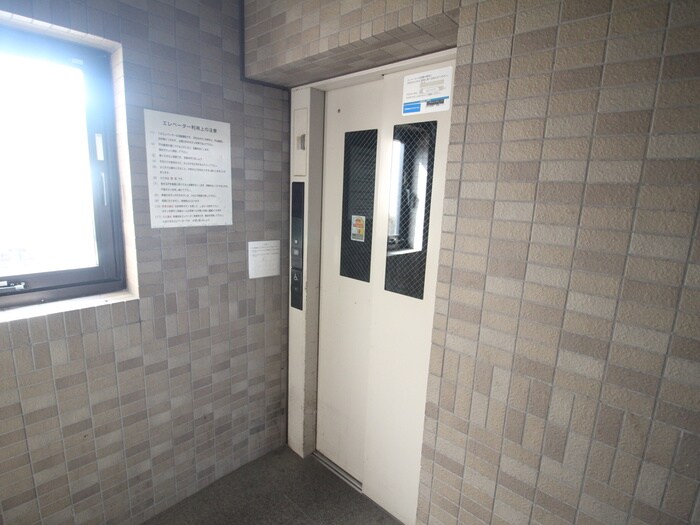 物件外観写真6　(建物設備)