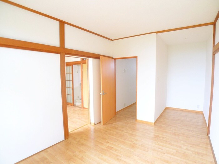 物件内観写真8　(居室)