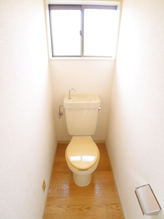 物件内観写真16　(トイレ)