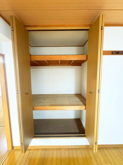 物件内観写真16　(収納)