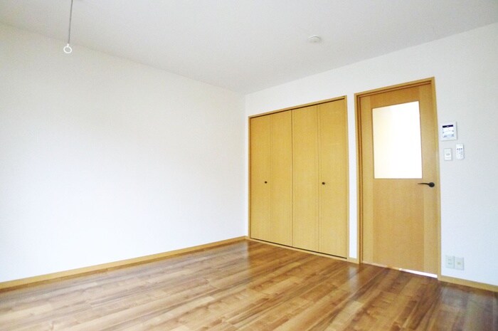 物件内観写真11　(居室)