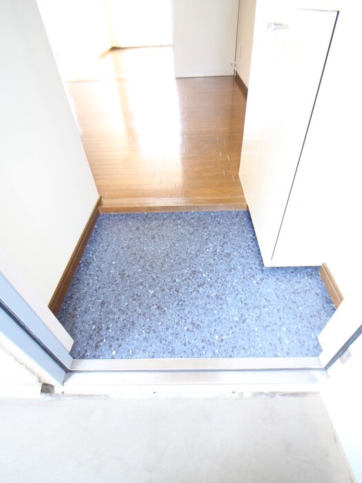 物件内観写真18　(玄関)