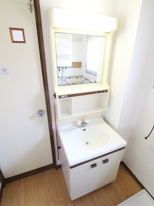 物件内観写真15　(洗面)