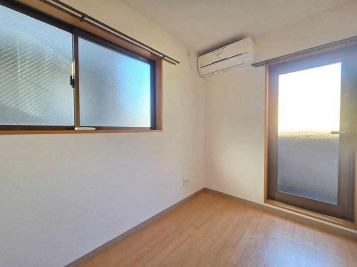 物件内観写真10　(居室)