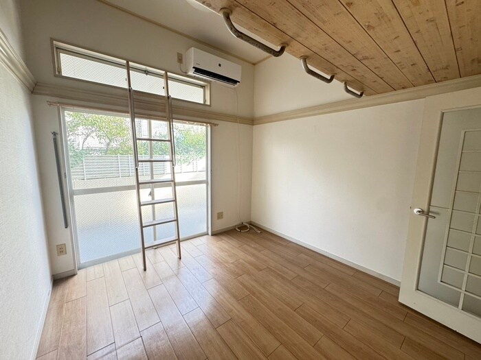 物件内観写真9　(居室)