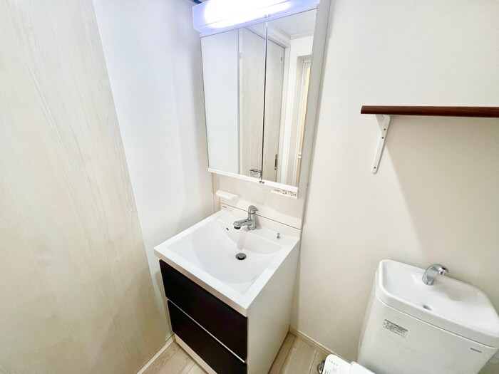 物件内観写真11　(洗面)