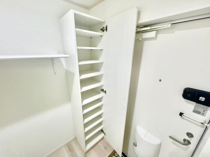 物件内観写真14　(靴箱)