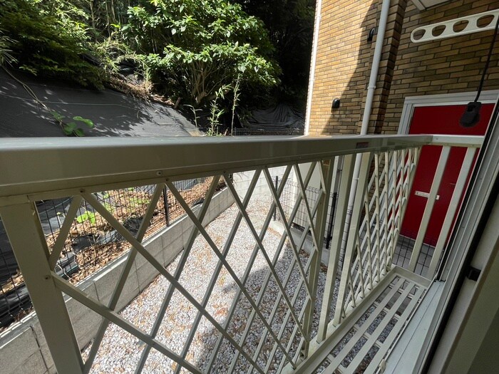 物件内観写真16　(室内からの展望)