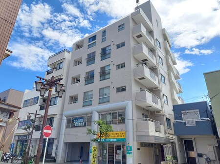 カーム壱番館（4B）外観写真