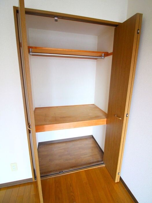 物件内観写真8　(収納)