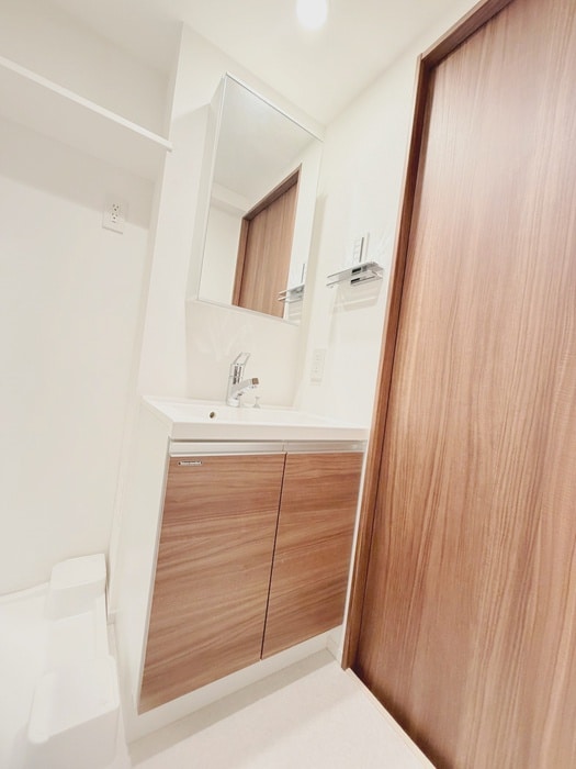 ｺﾝﾌｫﾘｱ･ﾘｳﾞ森下MUTIOの洗面