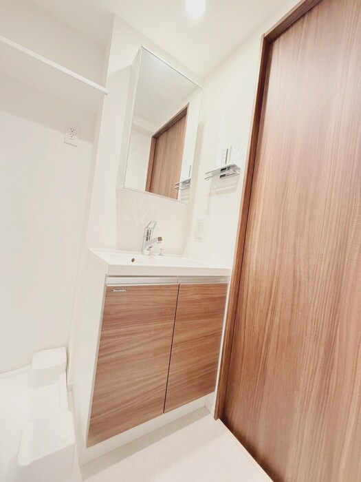 ｺﾝﾌｫﾘｱ･ﾘｳﾞ森下MUTIOの洗面