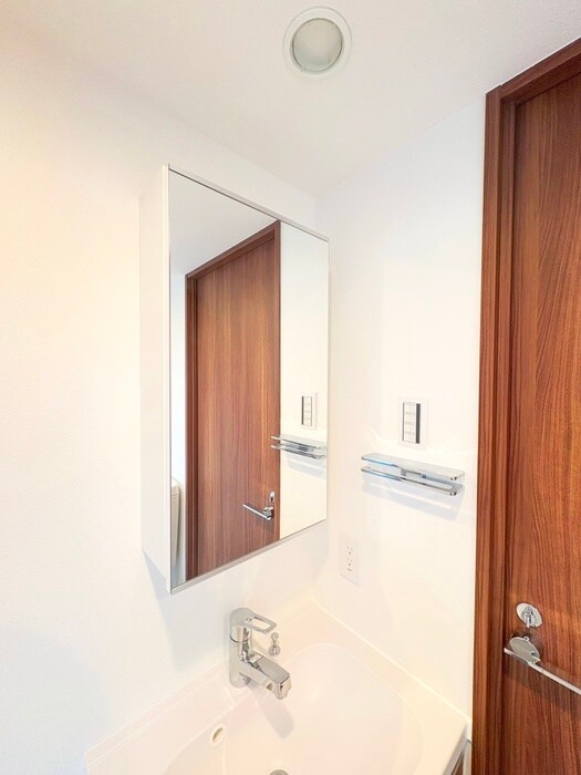 物件内観写真12　(洗面)