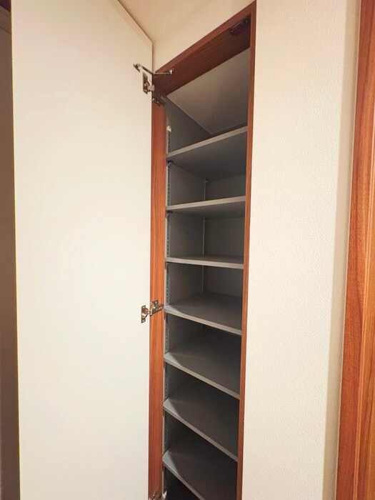 物件内観写真13　(収納)