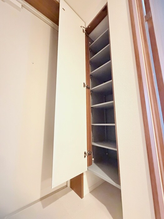 物件内観写真14　(靴箱)