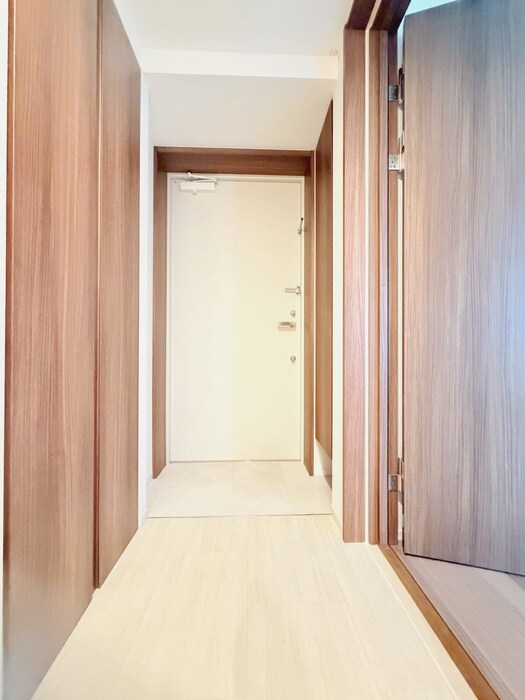 物件内観写真15　(玄関)