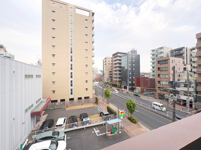 物件内観写真15　(室内からの展望)